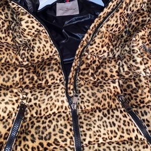 Moncler Coat Size 1 NEW authentic